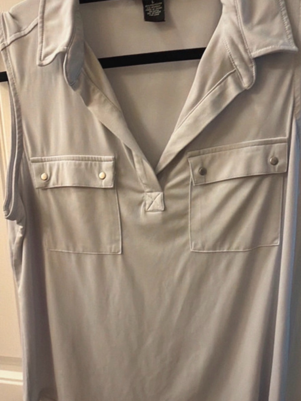 Grace Sleeveless Collared Tank Top in Light Gray